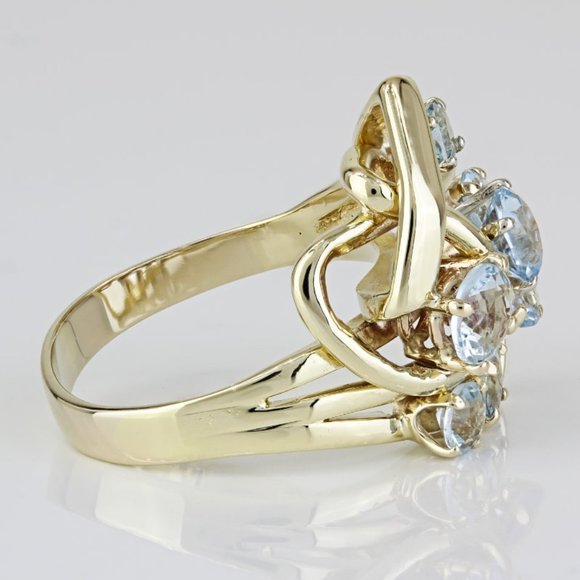 Vintage 14k Yellow Gold Aquamarine Gemstone Anniversary Cocktail Birthstone Ring - Picture 5 of 7